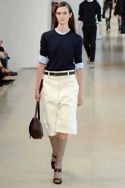 Look 27